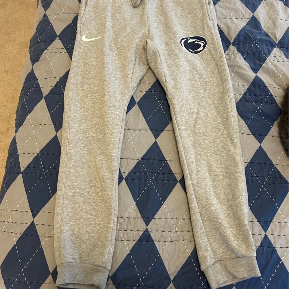 NWOT Nike Penn State Joggers